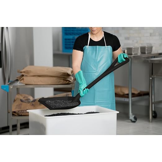 SPARTA Polypropylene Sanitary Shovel, One-Piece Food Handling Scoop, Commercial Kitchen and Bulk Ingredient Transfer Tool, 13.75" x 16.5" Scoop, Black