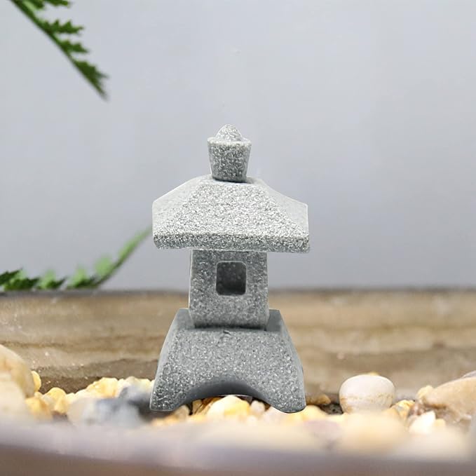 Saihisday 3pcs Miniature Pagoda Statues Japanese Style Pagoda Lantern Asian Decor Square Chinese Pagoda Statue for Zen Garden Indoor Outdoor Decor Micro Rockery Landscape Kit