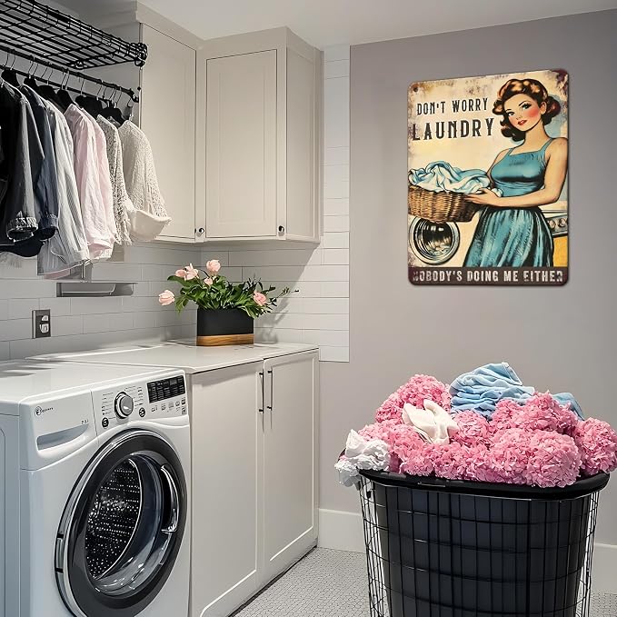 PEACHGARDEN Don't Worry Laundry Vintage Tin Sig Funny Sarcastic Retro Housewife Design Metal Tin 1950s Mom Laundry Sign Laundry Room Wall Decor for Home 12x16inch