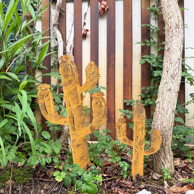 2PCS Rusty Saguaro Cactus Decorative Garden Stakes, New Mexico Gifts for Women Mom Grandma Wife, Desert Yard Outdoor Decor, Metal Cactus Statues for Yard Art, Patio, Lawn Ornaments