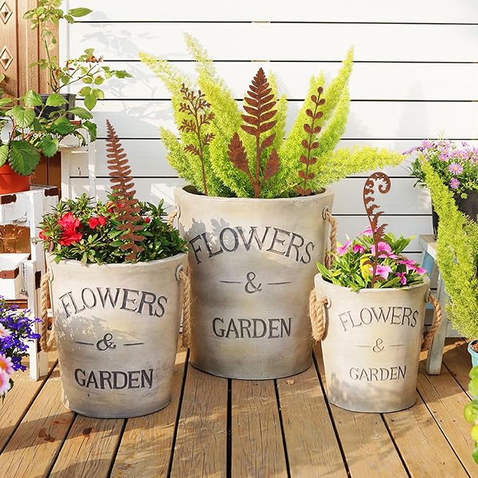 5 Pcs 14.2'' Longer Rusty Metal Flowers and Plants, Rustic Metal Fern Leaf Garden Stakes, Rusty Plant Shaped Decoration for Flower Arrangement Potted Plants Outdoor Lawn Yard Courtyard Art