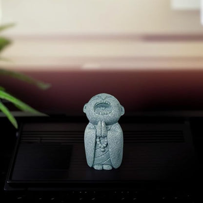 Mini Monk Buddha Statue Sandstone Statues Zen Monk Praying Statue Sculptures for Wealth Good Luck Feng Shui Decor Home Fish Tank Aquarium Garden (Style 7)