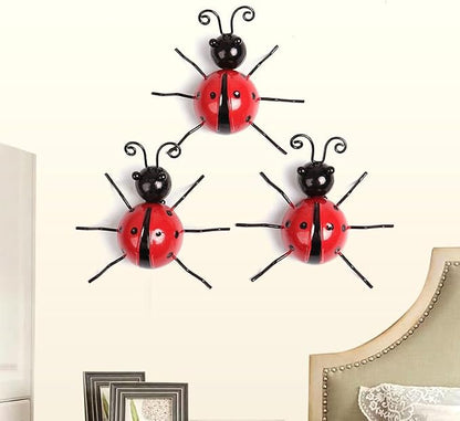 MACLARONX Metal Ladybugs Garden Fence Yard Art Decor 3D Bulk Cute Ladybirds Wall Sculpture Rustic Outdoor Patio Figurines Backyard Ornaments for Home Decorations (Set of 5)