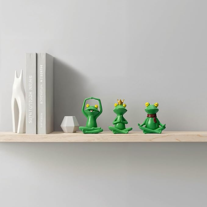 Set of 3 Meditating Green Frog Statues - Resin Zen Yoga Frogs Decor Sculptures - Small Cute Animal Figurines for Room, Shelf, Garden Patio - Relaxation Desk Decor & Gifts for Women