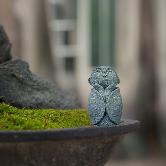 Mini Monk Buddha Statue Sandstone Statues Zen Monk Praying Statue Sculptures for Wealth Good Luck Feng Shui Decor Home Fish Tank Aquarium Garden (Style 6)