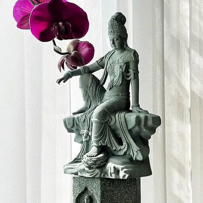 livelyfish Aquarium Buddha Statue Guanyin Buddha Sandstone Sculpture for Zen Garden Fish Tank Home Decor (L)