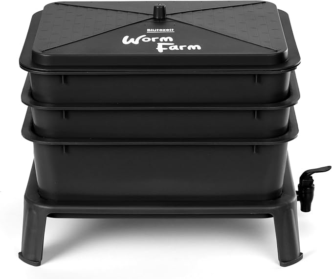 Blütezeit 3-Tray Worm Composter, 32QT Worm Farm with Compost Worms Starter Kit for Indoor & Outdoor Vermicomposting, Worm Bin for Recycling Food Waste (Black)