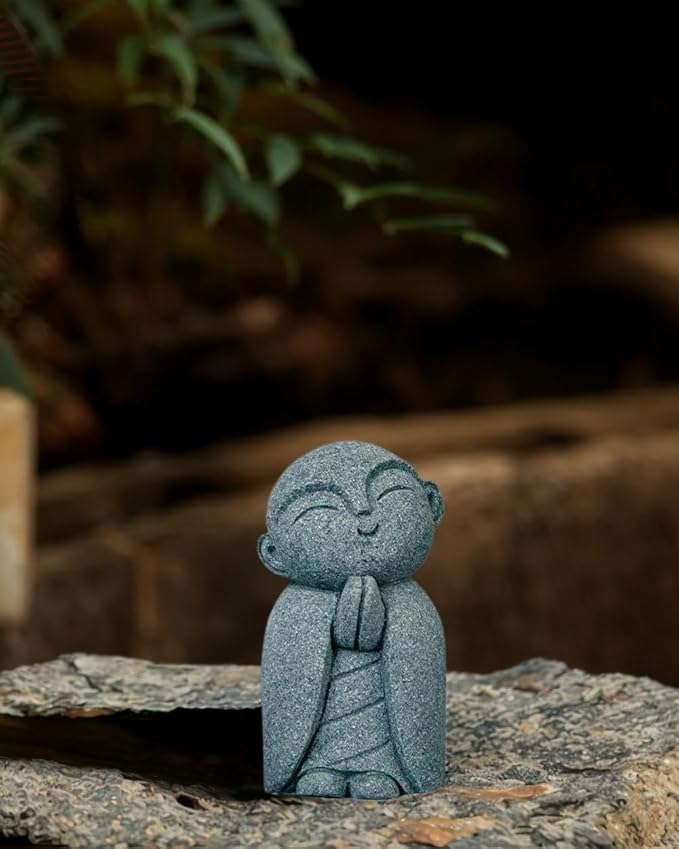 Mini Monk Buddha Statue Sandstone Statues Zen Monk Praying Statue Sculptures for Wealth Good Luck Feng Shui Decor Home Fish Tank Aquarium Garden (Style 14)
