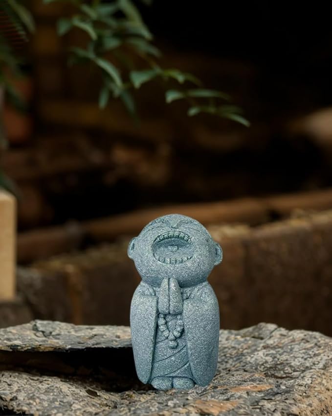 Mini Monk Buddha Statue Sandstone Statues Zen Monk Praying Statue Sculptures for Wealth Good Luck Feng Shui Decor Home Fish Tank Aquarium Garden (Style 7)