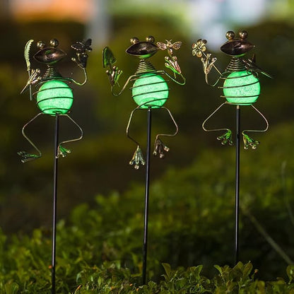 3 Pack Decorative Garden Stakes,Frog Waterproof Metal Spring Decor,Outdoor Decorations Yard Art Garden Stakes for Patio Yard Porch Decor