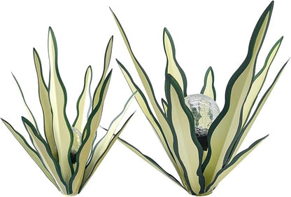 Metal Agave Plant Garden Art, 2 Pack Tequila Rustic Sculpture, Rustic Metal Agave Plants Garden Lawn Home Ornaments, for Yard Stakes, Garden Figurines, Outdoor Patio (2 PCS Green with Light)