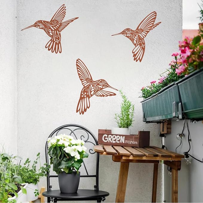QZGXDECO Rust Metal Hummingbird Outdoor Wall Art Decor 9.5-Inch Rustic Garden-Style Indoor/Outdoor Decorative Iron Bird Wall Sculpture for Fence Patio Yard Bedroom Bathroom Farmhouse