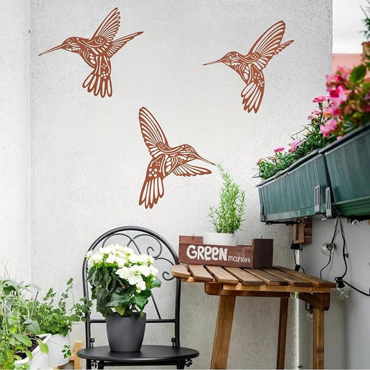 QZGXDECO Rust Metal Hummingbird Outdoor Wall Art Decor 9.5-Inch Rustic Garden-Style Indoor/Outdoor Decorative Iron Bird Wall Sculpture for Fence Patio Yard Bedroom Bathroom Farmhouse
