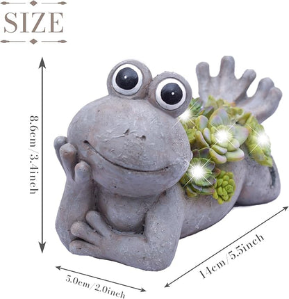TERESA'S COLLECTIONS Garden Decor, Cute Frog Garden Statue with Solar Light, Waterproof Resin Garden Statue, Frog Gifts, Garden Gifts for Women Mom, Indoor/Outdoor, 5.5"