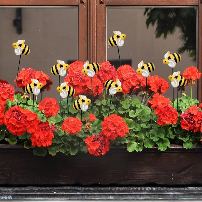 10Pcs Bee Garden Stakes Decor Metal Yard Art Ornaments Front Yard Art Stick Floral Picks Spring Summer Resin Bumble Bees Garden Stakes Outdoor Lawn Pathway Patio Plant Pot, Flower Bed Yellow