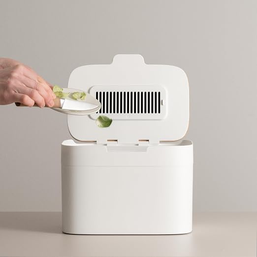 KAZAI. Compost Bin Kitchen 'Elin' | 1.2 GAL / 4.5L Countertop Compost Bin with Wooden Lid & Filter | Odor-Free, Dishwasher Safe, with Inner Bucket | Small Indoor Kitchen Composter | Off-White/Bamboo