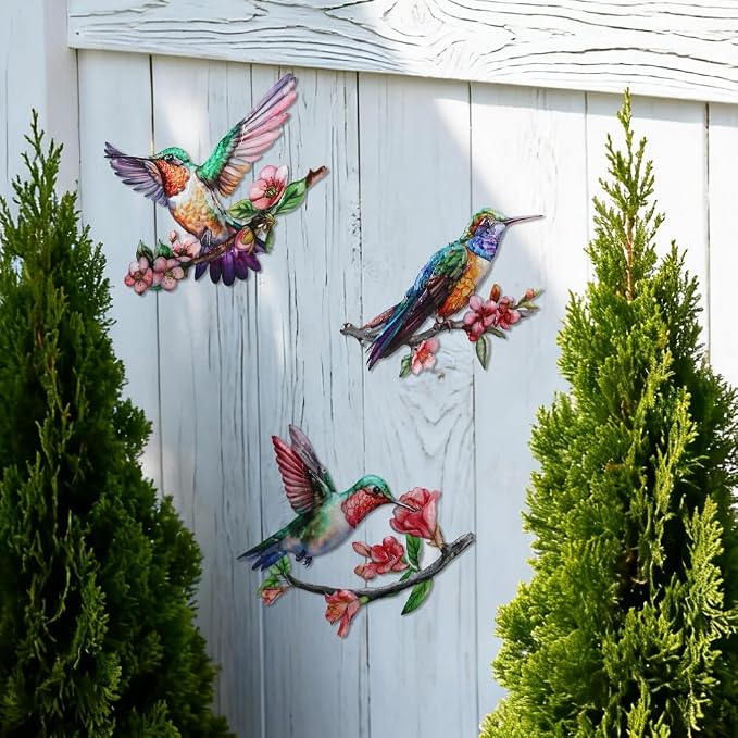 3 Pack Metal Hummingbird Wall Art Decor, 3D Colorful Birds Outdoor Wall Art Yard Patio Fence Decoration, Hand Painted Wall Sculpture Hanging Outdoor Decor for Garden Outside Livingroom