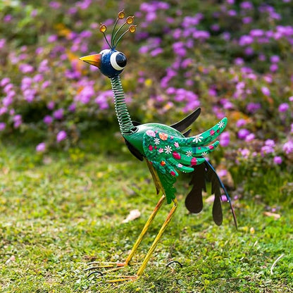 Metal Peacock Garden Statue,Outdoor Peacock Sculpture Decor Yard Art,Farmhouse Art for Yard, Patio, or Housewarming Present for Mom, Friends