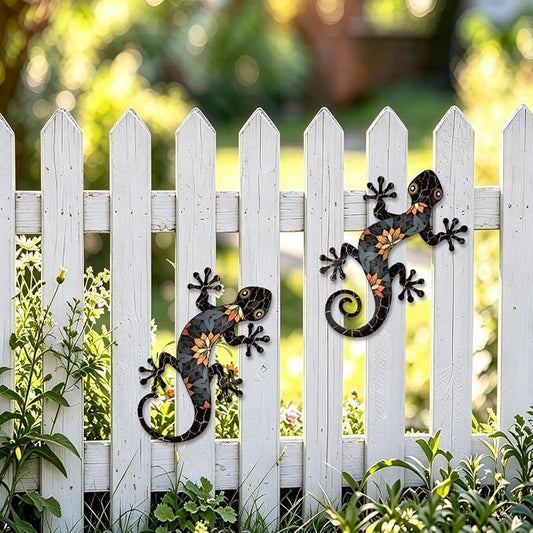 Metal Gecko Outdoor Wall Art, 2 Pcs 11.8 inch Gecko Wall Hanging Sculpture Decorations for Indoor or Outdoor, Garden Yard Fence Balcony Porch Home Wall Decor, Black Metal Wall Art Decor
