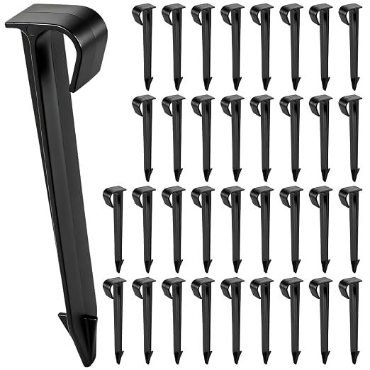 35 Pieces 1/2 Inch Drip Irrigation Hold Down Anchor Stakes, 4.5-Inch Plastic 1/2'' Heavy-Duty Tubing Holder Stakes for 1/2'' Irrigation Tubing Garden Vegetable Flower Beds Drip Supplies