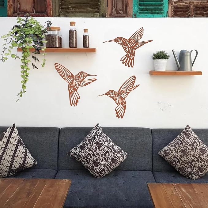 QZGXDECO Rust Metal Hummingbird Outdoor Wall Art Decor 9.5-Inch Rustic Garden-Style Indoor/Outdoor Decorative Iron Bird Wall Sculpture for Fence Patio Yard Bedroom Bathroom Farmhouse