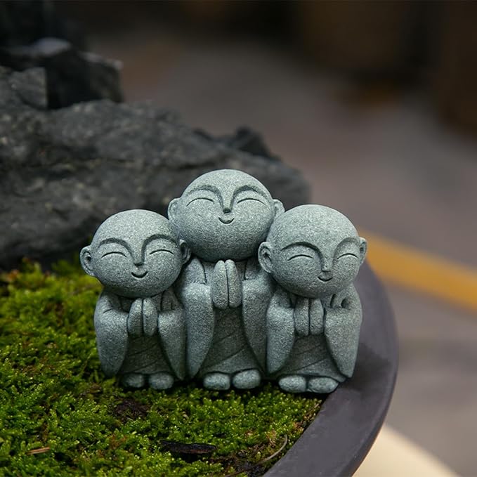 OwMell Japanese Jizo Monk Statue, Buddha Jizo Figurine Memorial Aquarium Statue Ornament - Smiling