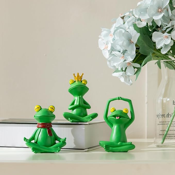 Set of 3 Meditating Green Frog Statues - Resin Zen Yoga Frogs Decor Sculptures - Small Cute Animal Figurines for Room, Shelf, Garden Patio - Relaxation Desk Decor & Gifts for Women