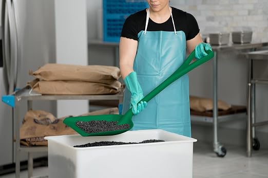SPARTA Polypropylene Sanitary Shovel, One-Piece Food Handling Scoop, Commercial Kitchen and Bulk Ingredient Transfer Tool, 13.75" x 16.5" Scoop, Green