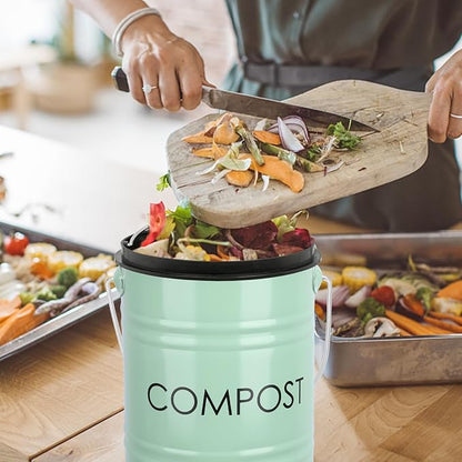 MUMTOP Compost Bin Kitchen Countertop Composter with lid – Small Compost ContainerI Includes Inner Compost Bucket Liner & Charcoal Filter