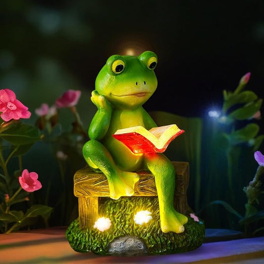 Solar Frog Garden Decor - Resin Frog Decor with LED Lights Outdoor Patio Yard Decor Garden Statue - Unique Frog Gifts for Mom Women