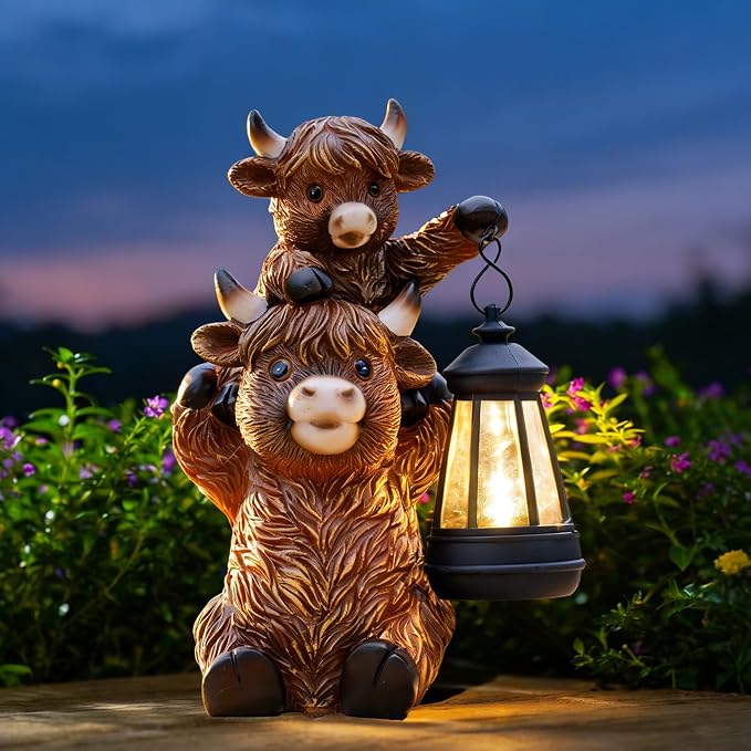 Goodeco 9.5 Inch Highland Cattle with Solar Lantern – Resin Garden Decor, Outdoor Statue & Unique Highland Cow Gifts (Brown)