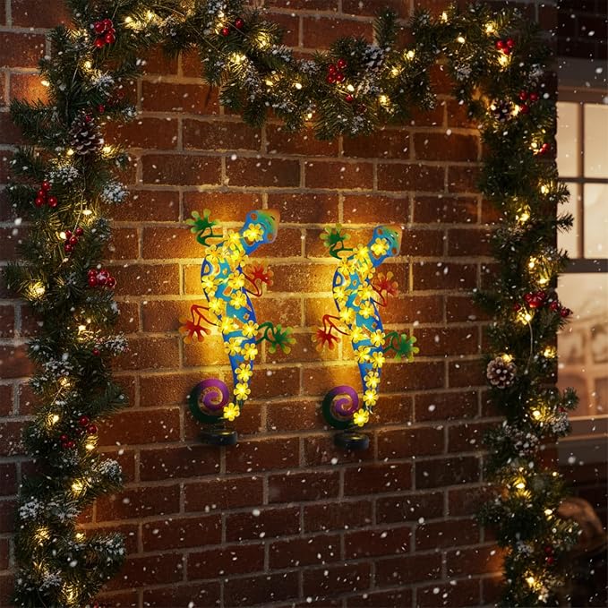 2 Pack Metal Lizards Outdoor Decor Metal Gecko Wall Decoration with 30 Led Solar Lights- 17.7" Fence Wall Art, Gift for Mom Grandma Women Birthday Gardening,Geico Lizard for Garden Patio Porch Yard