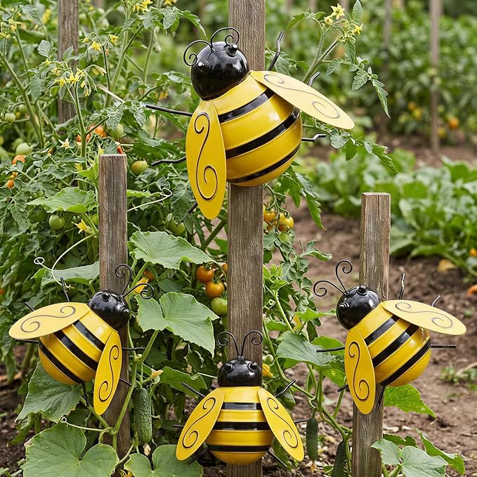 Yungeln Metal Wall Art, 4PCS Metal Bumble Bee Wall Decor, 3D Iron Bee Art Sculpture Hanging Wall Decorations for Outdoor Home Garden
