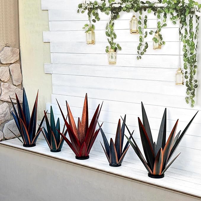 KODIBO Large Tequila Rustic Sculpture, Rustic Metal Agave Plants for Outdoor Patio Yard, Home Decor Hand Painted Metal Agave Garden Yard Statue, Outdoor Lawn Ornaments (Red - L (W/Solar Light))