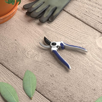 Amazon Basics Professional Bypass Pruning Shears, Lightweight Garden Clippers for Cutting Flowers, Trimming Plants, 7-inch Steel Garden Scissors, Blue