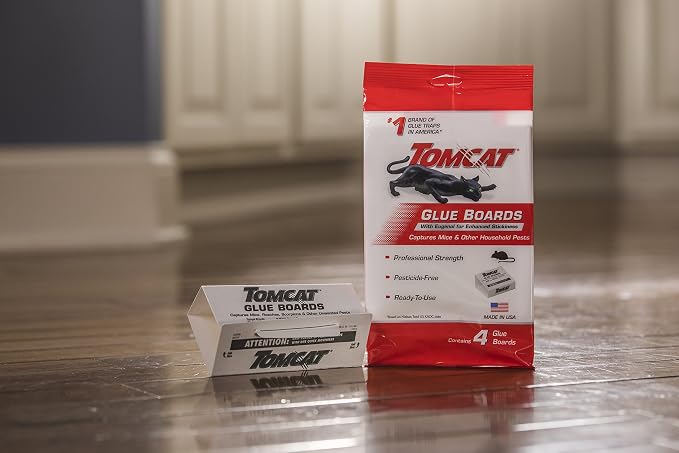 Tomcat Glue Boards with Eugenol for Enhanced Stickiness, 8 Boards | Sticky Traps for Mice, Cockroaches & Insects, Flat or Covered Use, Ready-To-Use, 2 Packages Each with 4 Glue Boards