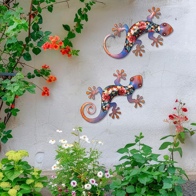 Outdoor Gecko Wall Decor, 2 Pcs Metal Gecko Wall Art Hanging Sculpture Decoration for Indoor or Outside, Garden Yard Fence Porch Decor