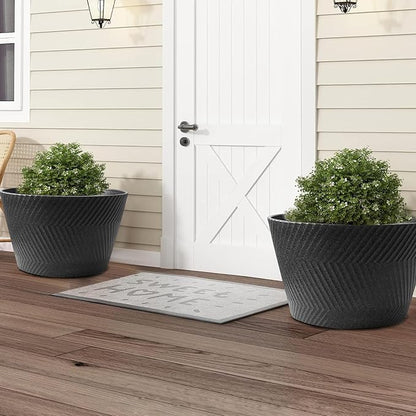 18 inch Big Plant Pots, 2 Pack Large Round Planters for Outdoor Plants, Porch, Patio, Backyard, Durable Plastic Flower Pots, Modern Décor for Tall Plants, Flowers, Black