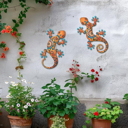 Metal Gecko Outdoor Decor -2 Pack 11.8 inch Gecko Wall Art Hanging Sculpture Decoration for Garden Yard Fence Porch Patio Home Wall Decor