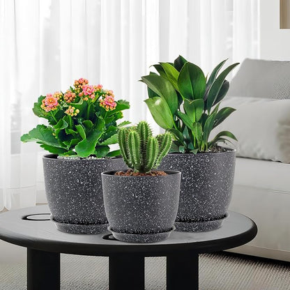 WSMKSZ 9/8/7.5 inch Plant Pots, Set of 3 Modern Decorative Plastic Planters with Drainage Holes and Saucer for Garden House Plants, Flower Pots for Indoor Outdoor Plants, Speckled Black