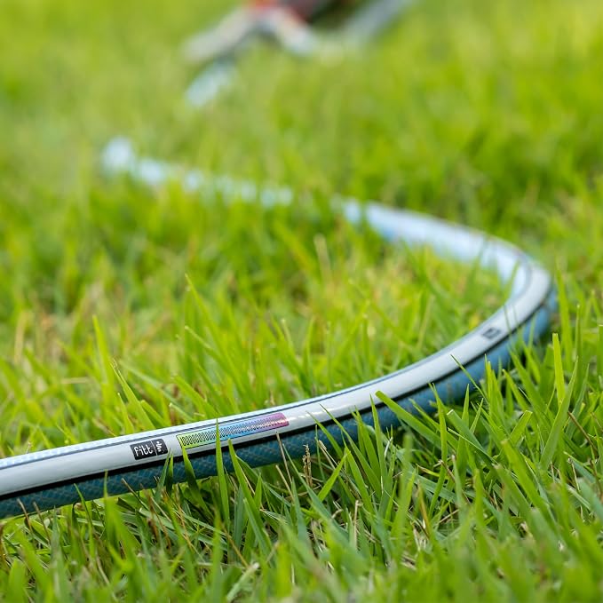 FITT Aquamaster 5/8’’ 25ft, high performance flexible Garden Hose for intensive Use. Kink-proof