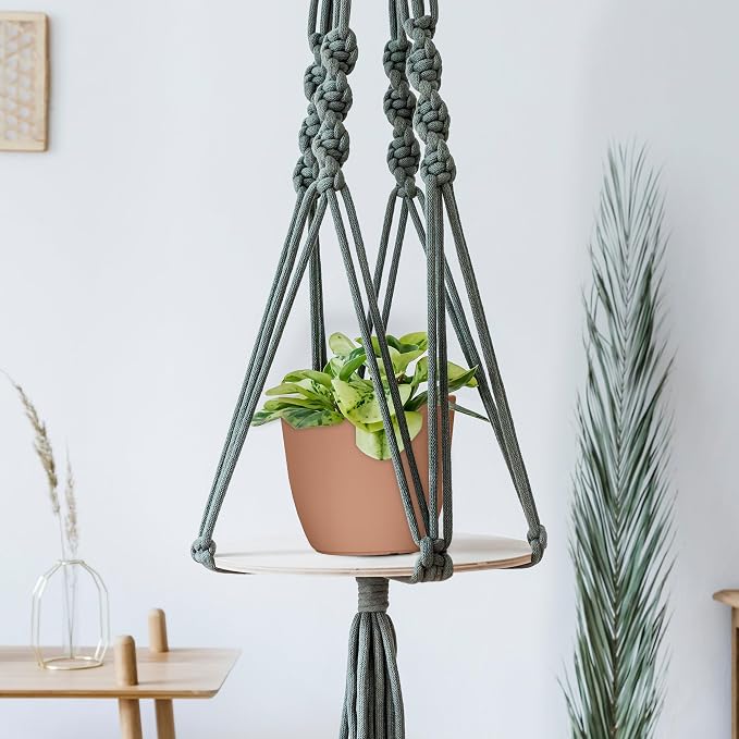 Utopia Home - Plastic Terracotta Pots with Drainage - 7/6.6/6/5.3/4.8 Inches Flower Pots for Indoor Planter - Pack of 5 Plastic Planters, Cactus, Succulents Pot