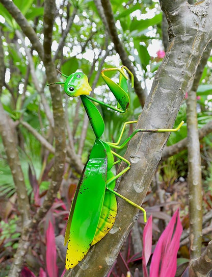 Metal Mantis Garden Yard Art Decor, Set of 2 | Mantis Outdoor Wall Decor for Garden,Patio,Tree,Fence,Lawn Ornaments