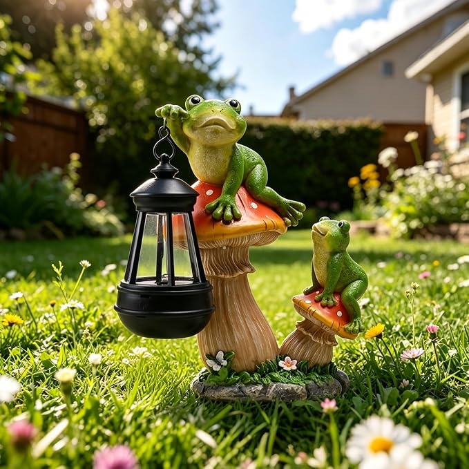 Garden Frogs Statue, Large Funny Frogs Figurine Climbing on Mushroom and Holding a Solar LED Lantern Resin Ornament for Patio Yard Lawn Porch Outdoor Decor, Women/Gardening Decoration Gifts