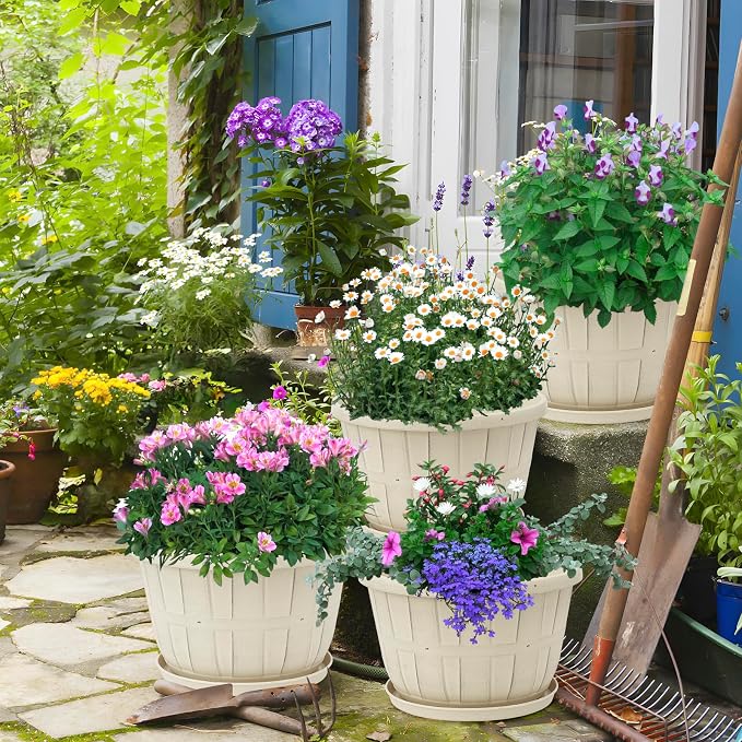 Quarut Plant Planters Pots Set of 4 Pack 16 Inch，Large Plastic Flower Pot for Indoor Plants with Drainage Holes & Trays, Whiskey Barrel Planters with Saucer for House Outdoor Garden Plant（White）