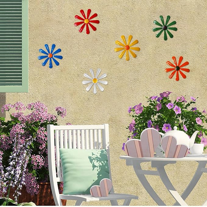 Tsilin 6 Pcs Metal Flowers Garden Fence Ornaments,Wall Art Hanging Decoration Daisy Garden Decor For Wall Decor Living Room Bedroom Dining Room Outdoor Backyard Porch Patio Fence