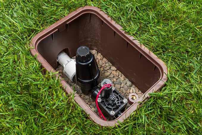 Hunter PCZ10140 Drip Irrigation Kit, 1 in. Valve, Filter, 40 PSI Regulator | Drip irrigation control kit with 1 in. PGV valve, 150-mesh filter, 40 PSI regulator, 3/4 in. outlet, and 0.5-15 GPM flow