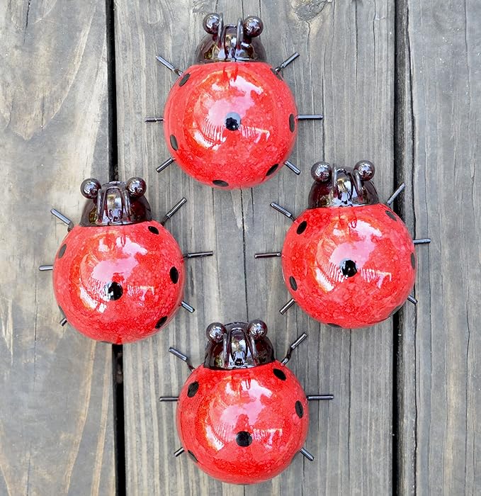 Metal Garden Yard Art Decorative 4 Pack Ladybugs Outside Garden Wall Sculptures(RED)