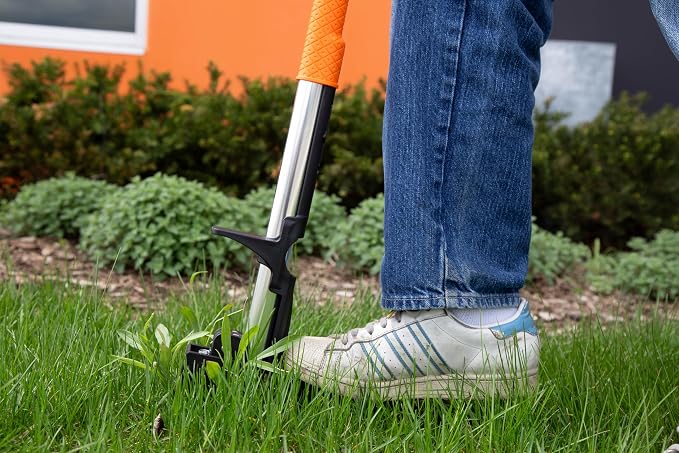 WEN Stand-Up Gardening Weeder for Weed, Root, and Dandelion Removal (GA1139)