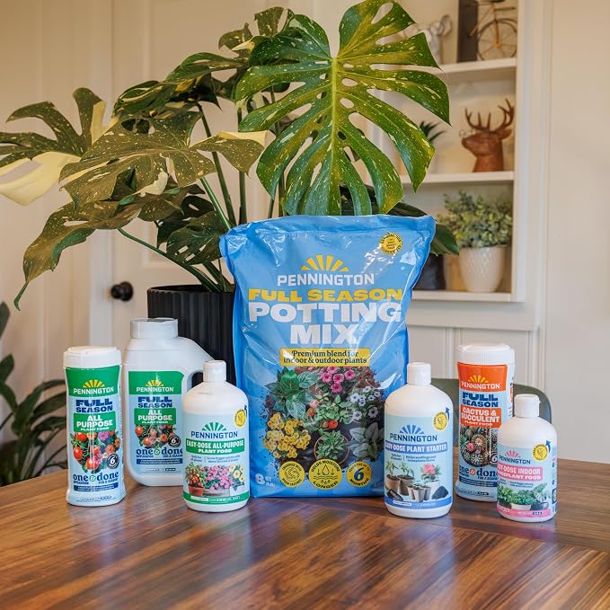 Pennington Easy-Dose Indoor Plant Food 2-3-2 16oz 32oz